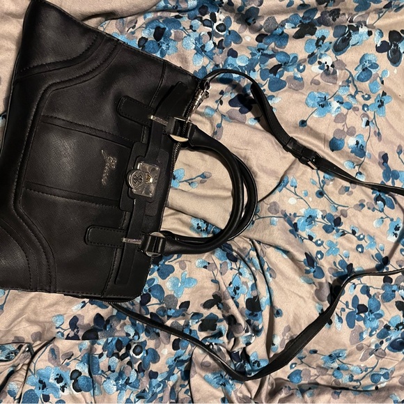 Vintage Limited Edition Guess Purse - Picture 5 of 16